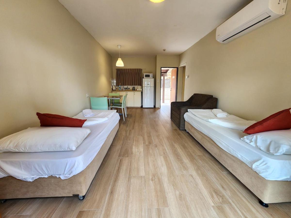 כפר נופש קלי"ה ים המלח Hotell Kalia Exteriör bild