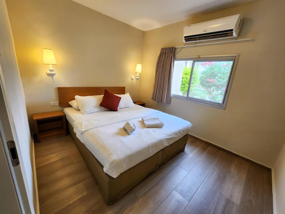 כפר נופש קלי"ה ים המלח Hotell Kalia Exteriör bild