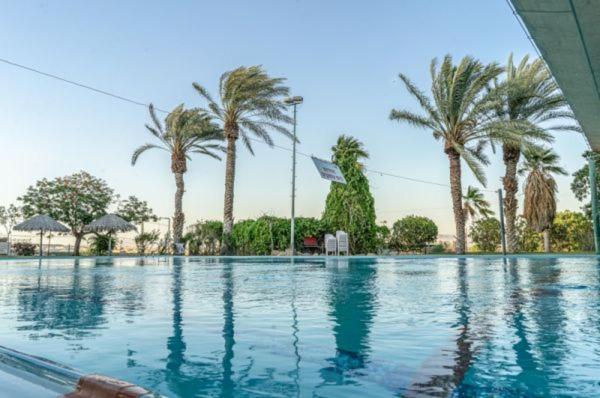 כפר נופש קלי"ה ים המלח Hotell Kalia Exteriör bild