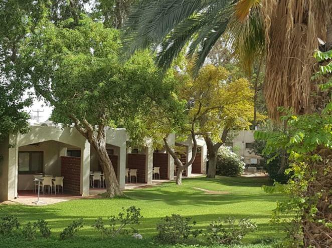 כפר נופש קלי"ה ים המלח Hotell Kalia Exteriör bild